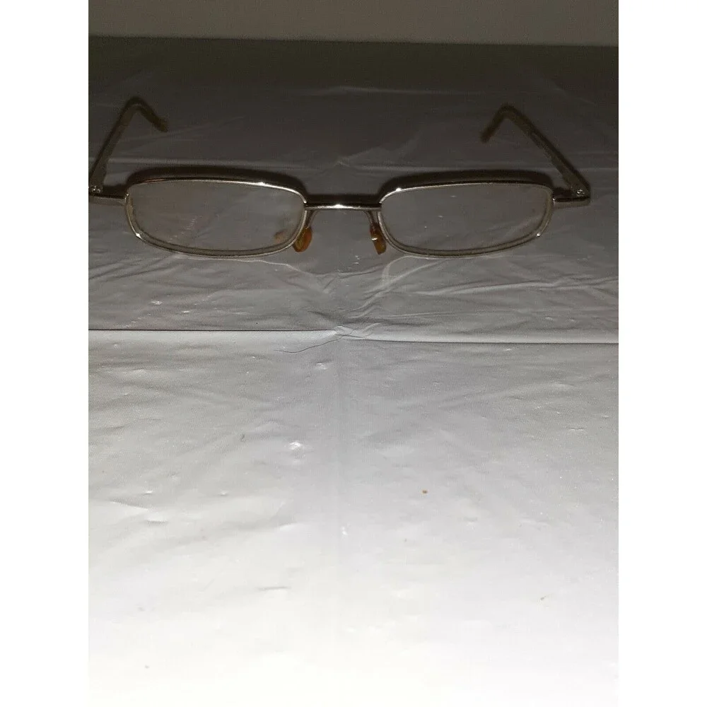 Silver Reading Glasses With Carrying Tube 1.50